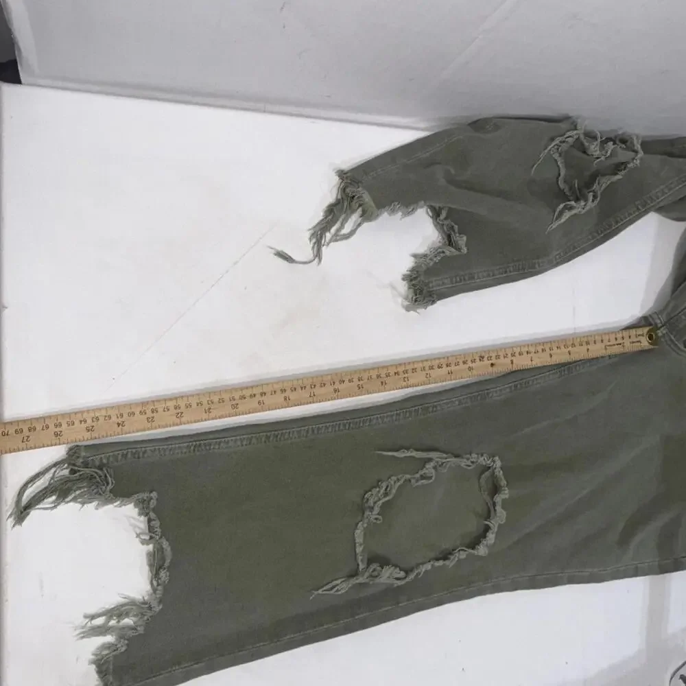 Free People We The Free Maggie Jeans Distressed Ripped Green Frayed Hem Size‎ 29